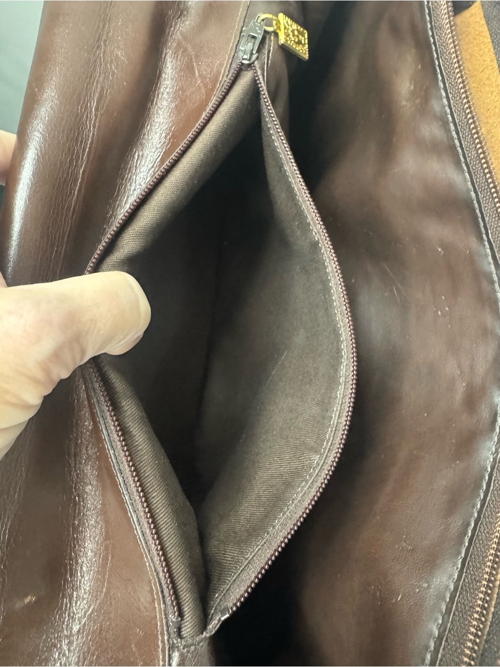 Anne Klein for Calderon brown leather briefcase - Picture 12 of 16